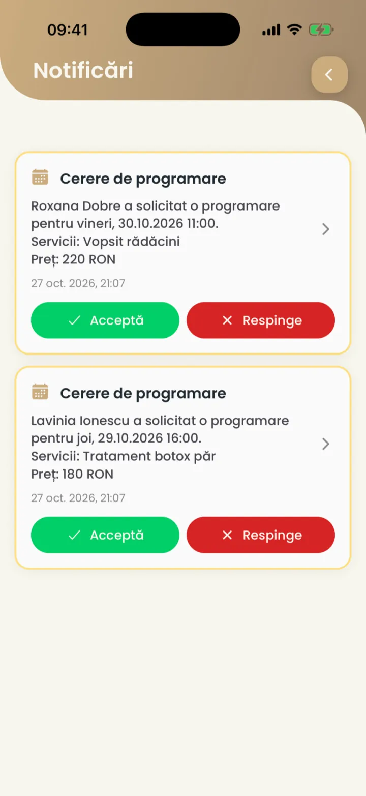 The notification list with two booking requests, each with Accept and Reject