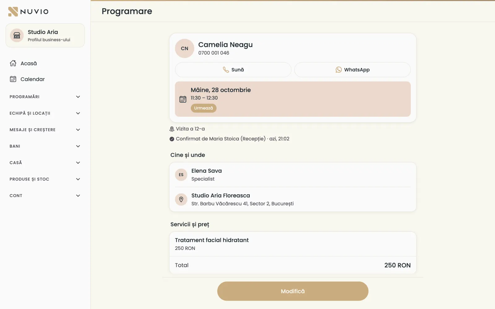 Detaliile unei programări: clientul, ora, specialista, serviciul, nota pentru echipă și activitatea