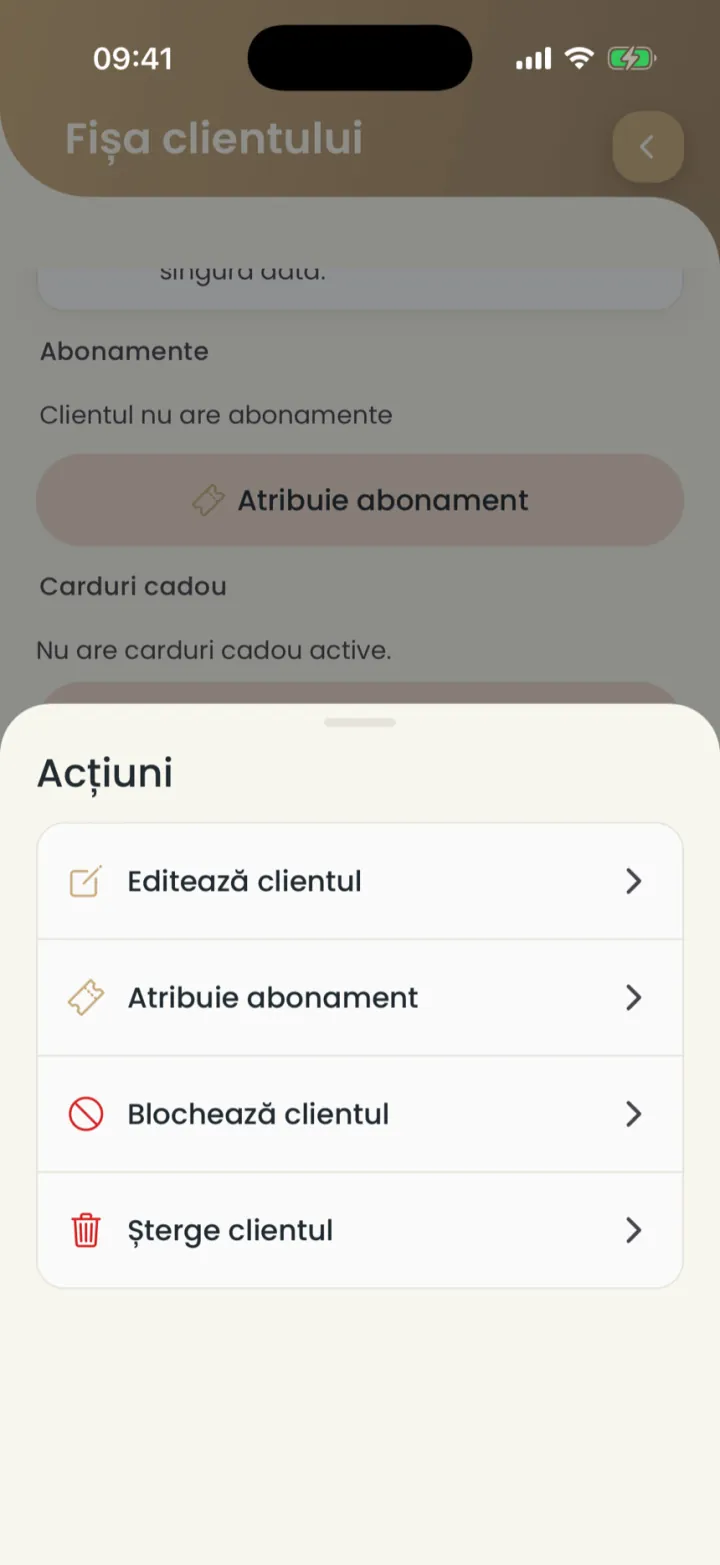 Fereastra Acțiuni cu Editează clientul, Atribuie abonament, Blochează clientul și Șterge clientul