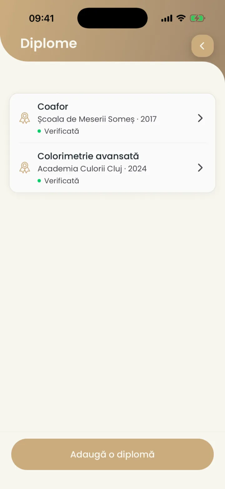 Lista Diplome cu două diplome verificate, fiecare cu emitentul și anul